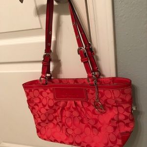 Coach East West Gallery shoulder tote F14281/Cherry (red)